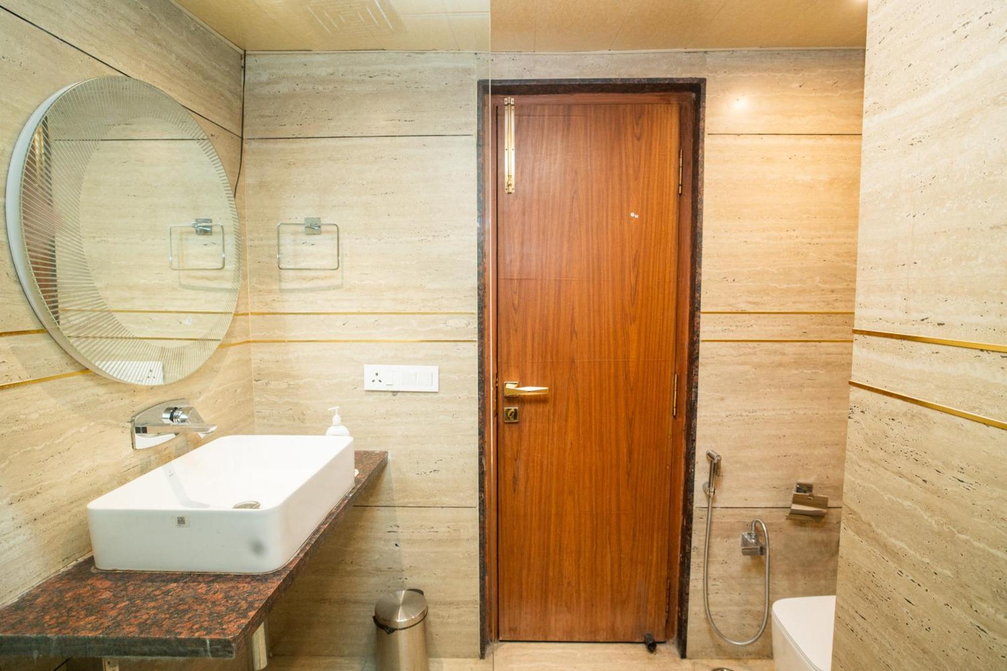 Luxury Aloha Apartments, Rishikesh Luaran gambar