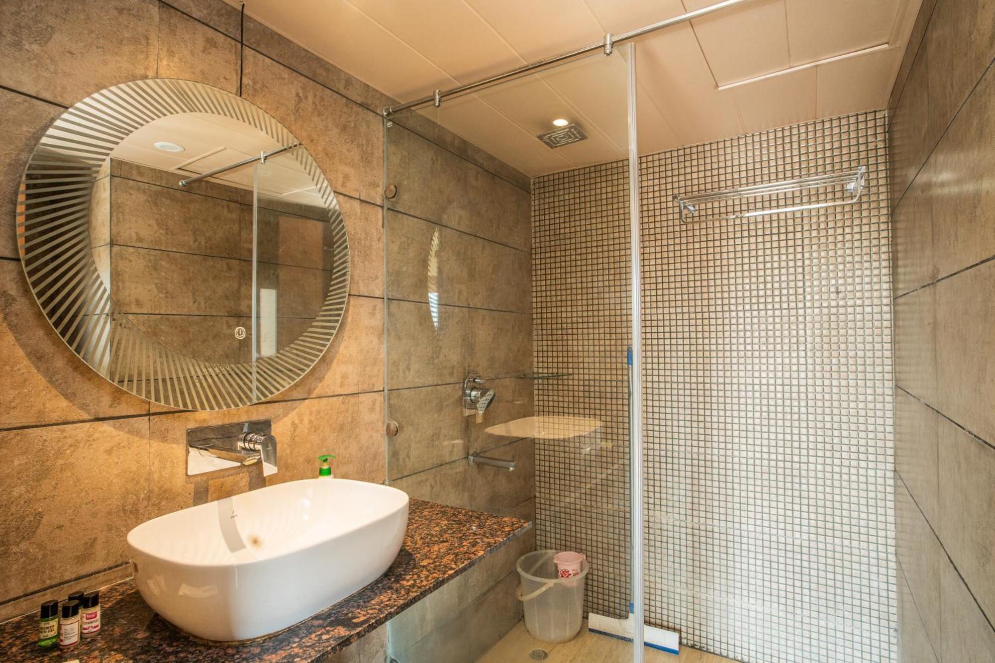 Luxury Aloha Apartments, Rishikesh Luaran gambar